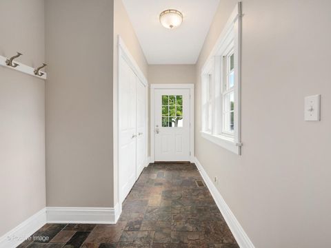 Tiny photo for 213 Walker Avenue, Clarendon Hills, IL 60514 (MLS # 12497714)