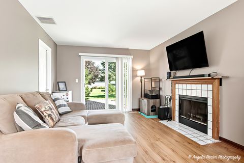Tiny photo for 2019 Aspen Drive, Woodstock, IL 60098 (MLS # 12491822)