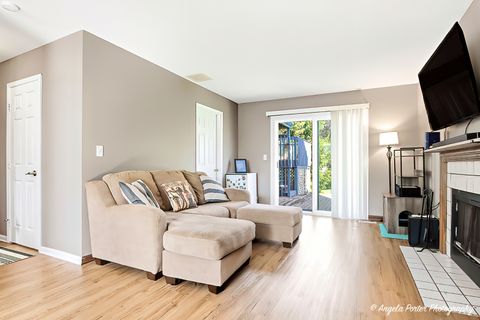 Tiny photo for 2019 Aspen Drive, Woodstock, IL 60098 (MLS # 12491822)
