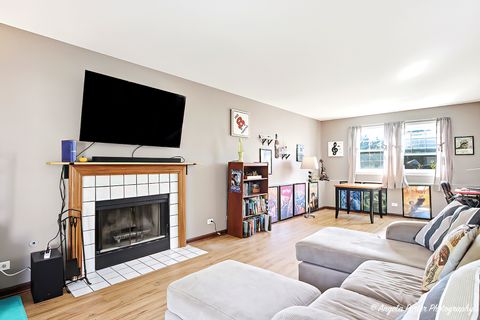 Tiny photo for 2019 Aspen Drive, Woodstock, IL 60098 (MLS # 12491822)