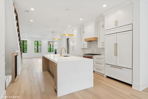 Tiny photo for 2118 N Sheffield Avenue #2, Chicago, IL 60614 (MLS # 12446238)