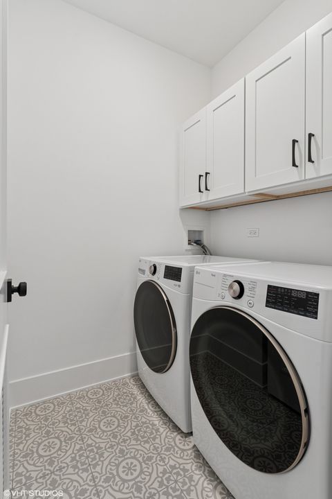 Tiny photo for 2118 N Sheffield Avenue #2, Chicago, IL 60614 (MLS # 12446238)