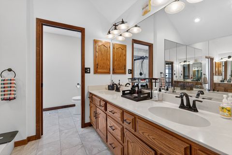 Tiny photo for 1659 Brittany Lane, Hoffman Estates, IL 60192 (MLS # 12605254)