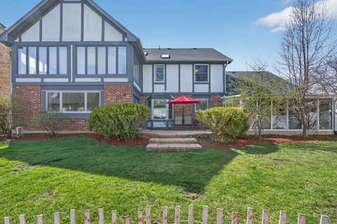 Tiny photo for 1659 Brittany Lane, Hoffman Estates, IL 60192 (MLS # 12605254)