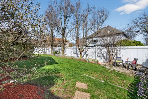 Tiny photo for 1659 Brittany Lane, Hoffman Estates, IL 60192 (MLS # 12605254)