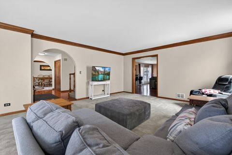 Tiny photo for 1659 Brittany Lane, Hoffman Estates, IL 60192 (MLS # 12605254)