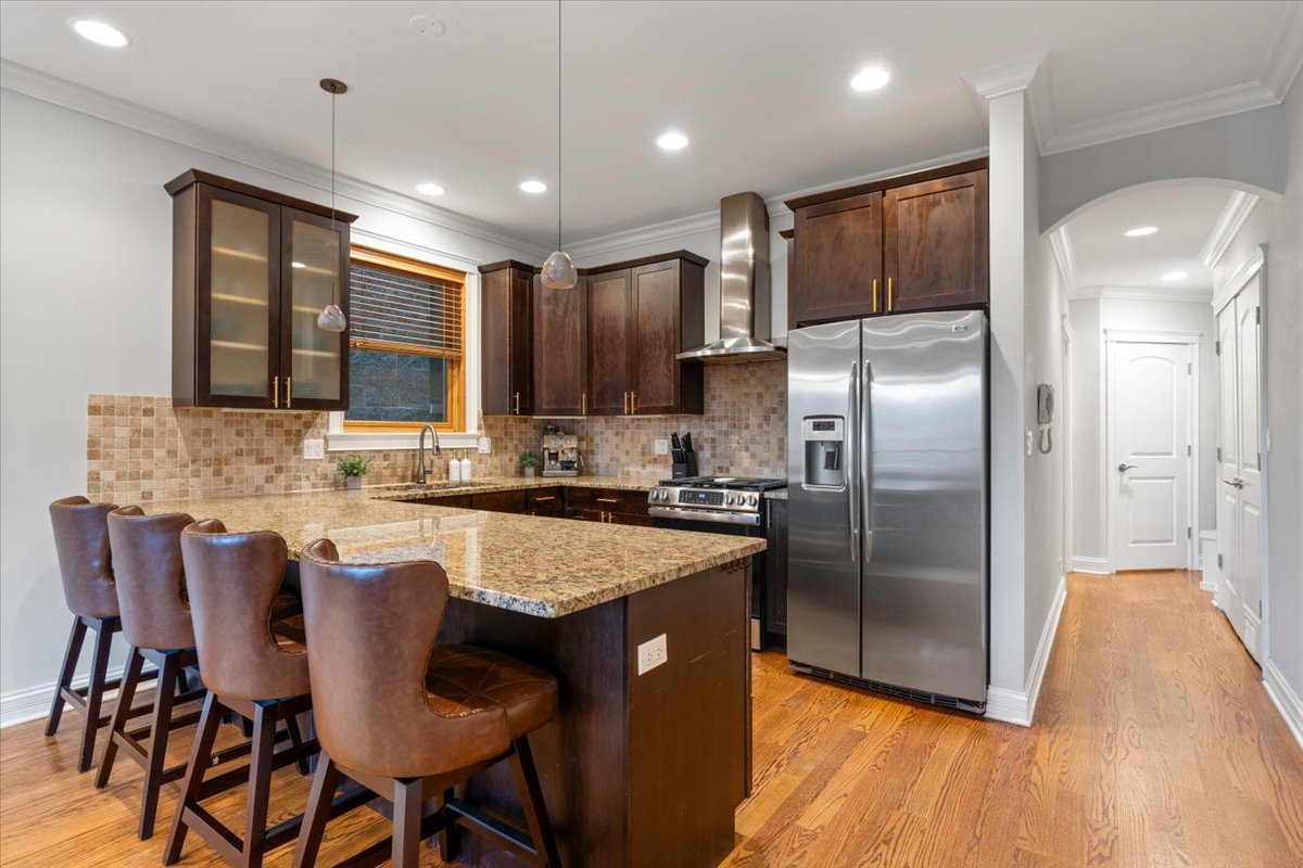 863 N Hermitage Avenue 2