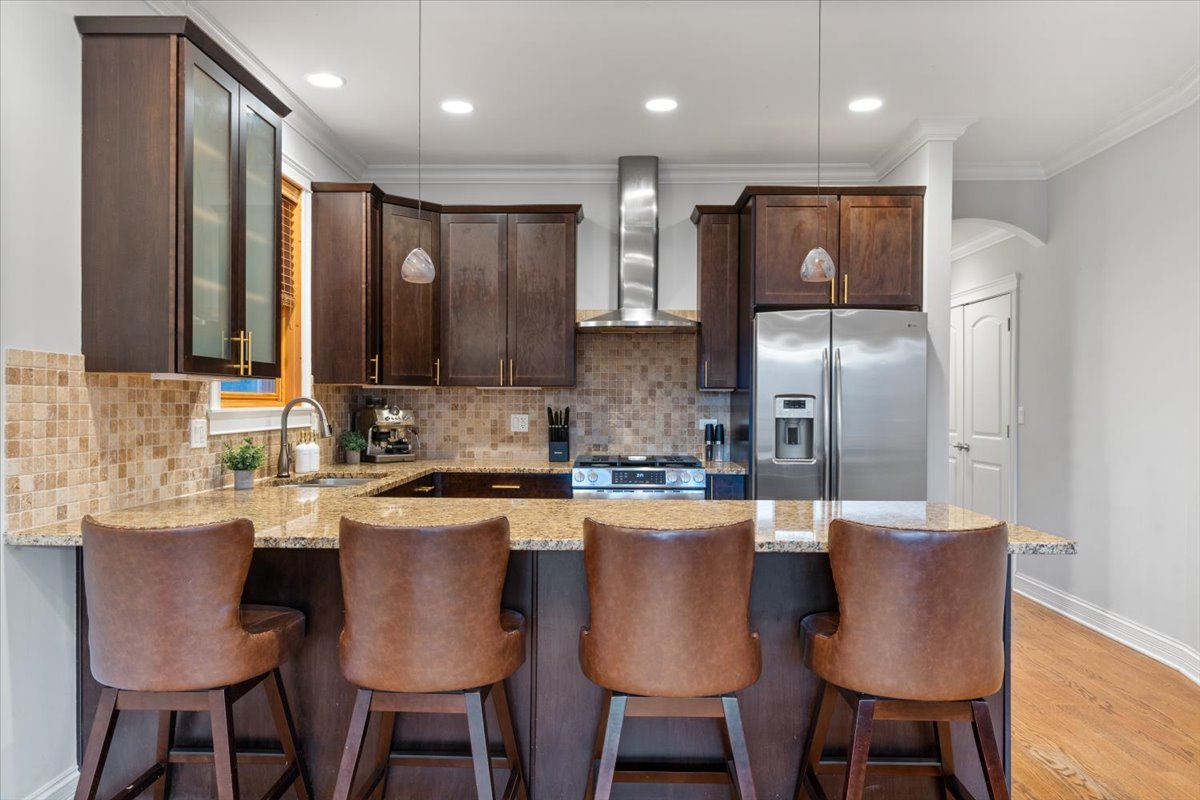 863 N Hermitage Avenue 2