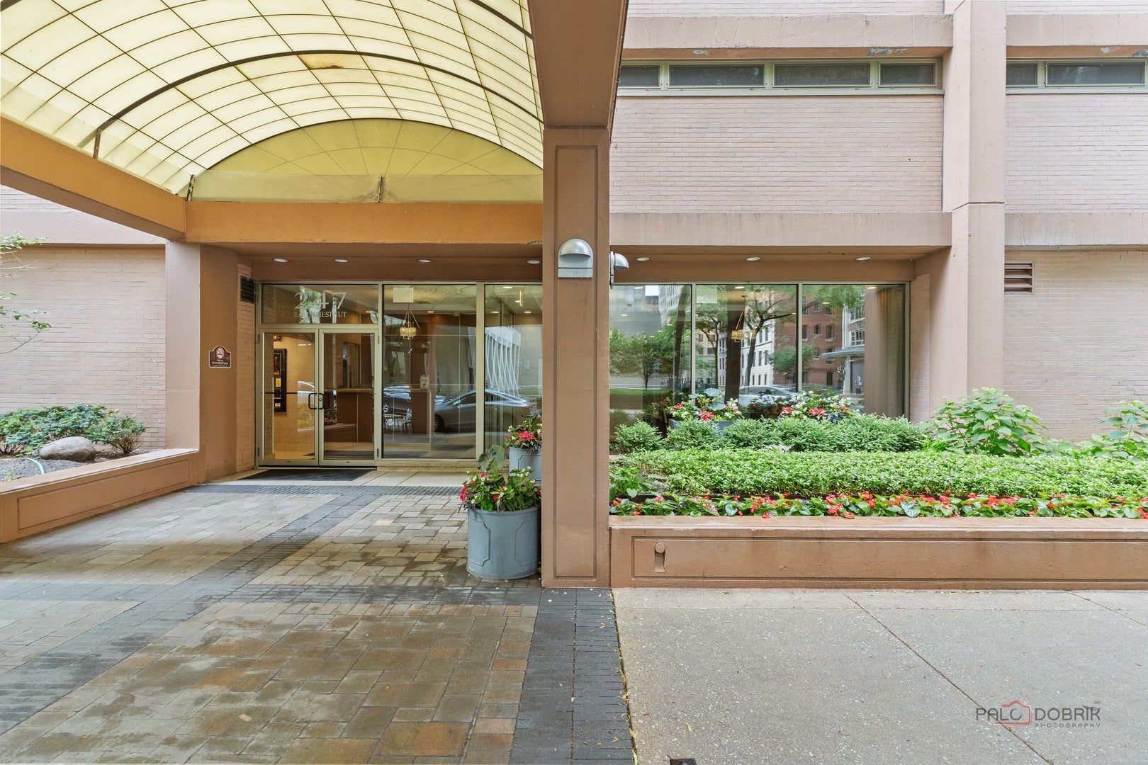 247 E Chestnut Street 1804