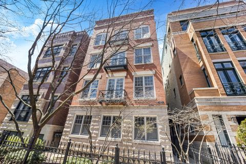 2838 N Burling Street 2 Chicago IL 60657