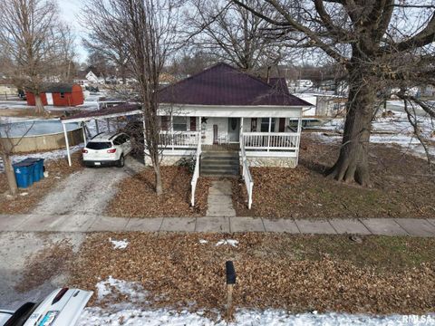 Tiny photo for 106 E NORTH Street, Sesser, IL 62884 (MLS # EB456496)