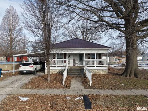 Photo of 106 E NORTH Street, Sesser, IL 62884 (MLS # EB456496)
