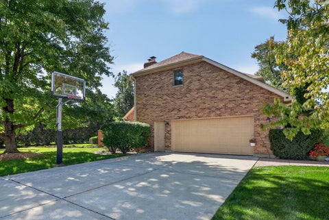 Tiny photo for 8604 Creekside Lane, Darien, IL 60561 (MLS # 12785994)