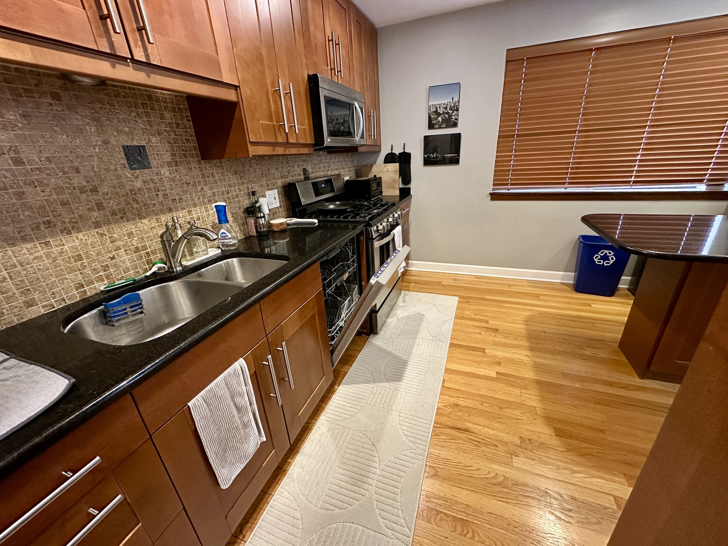 1651 N Dayton Street 303