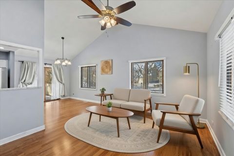 Tiny photo for 3S691 Melcher Avenue, Warrenville, IL 60555 (MLS # 12585837)