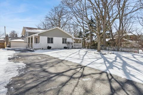 Tiny photo for 3S691 Melcher Avenue, Warrenville, IL 60555 (MLS # 12585837)