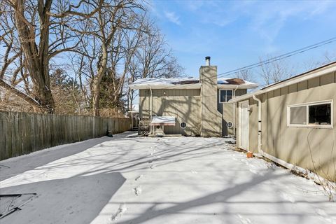 Tiny photo for 3S691 Melcher Avenue, Warrenville, IL 60555 (MLS # 12585837)