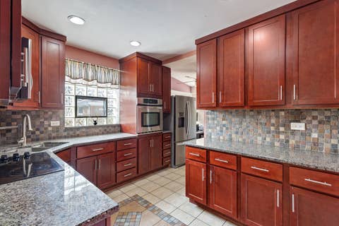 Tiny photo for 5306 N Lynch Avenue, Chicago, IL 60630 (MLS # 12737137)