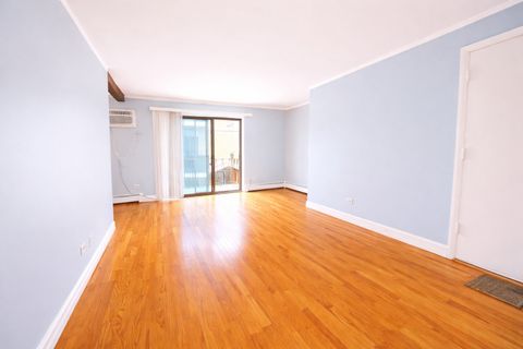 Tiny photo for 6113 W 64th Place #5, Chicago, IL 60638 (MLS # 12631450)