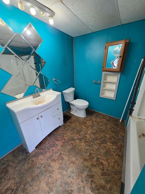 Tiny photo for 850 11th Avenue S, Clinton, IA 52732 (MLS # 12571694)