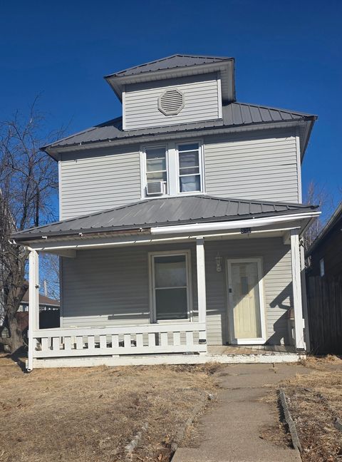 Photo of 850 11th Avenue S, Clinton, IA 52732 (MLS # 12571694)