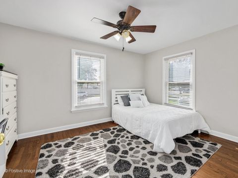 Tiny photo for 412 E Washington Street, Villa Park, IL 60181 (MLS # 12503932)