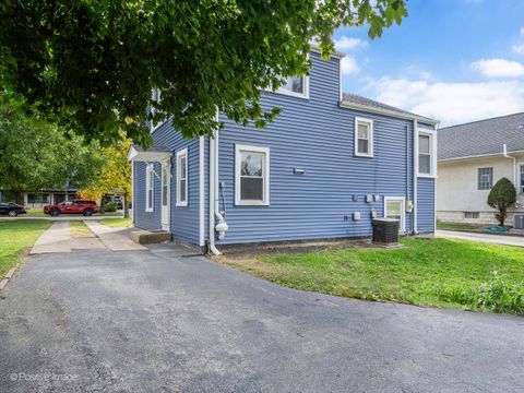Tiny photo for 412 E Washington Street, Villa Park, IL 60181 (MLS # 12503932)