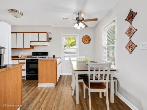 Tiny photo for 412 E Washington Street, Villa Park, IL 60181 (MLS # 12503932)