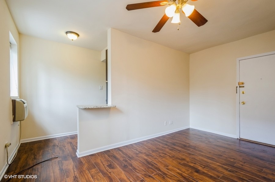 1430 N Dearborn Parkway 506