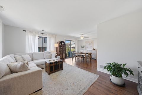 Tiny photo for 9222 Auburn Court, Orland Park, IL 60462 (MLS # 12631090)