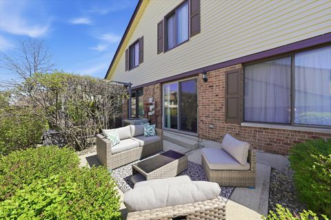 Tiny photo for 9222 Auburn Court, Orland Park, IL 60462 (MLS # 12631090)