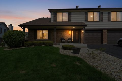 Tiny photo for 9222 Auburn Court, Orland Park, IL 60462 (MLS # 12631090)