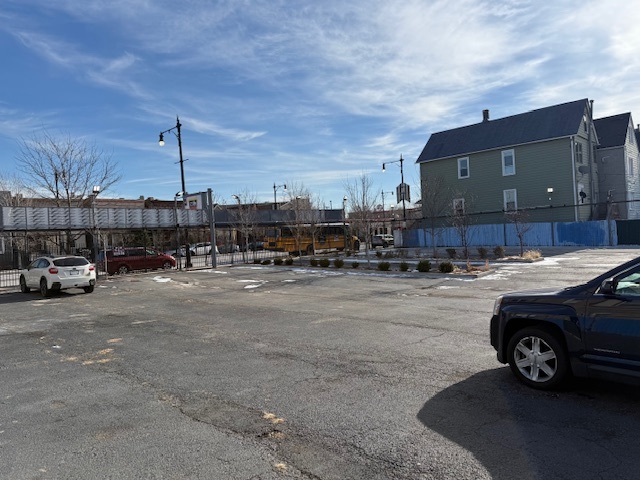 2730 N Western Avenue