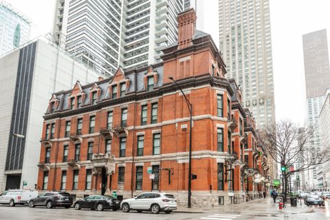 801 N Wabash Avenue 801-3N Chicago IL 60611