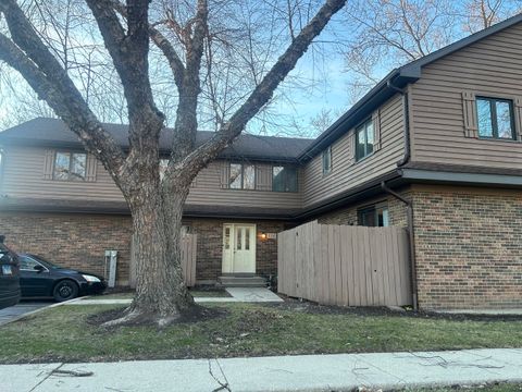 Tiny photo for 356 N Airlite Street #356, Elgin, IL 60123 (MLS # 12587289)