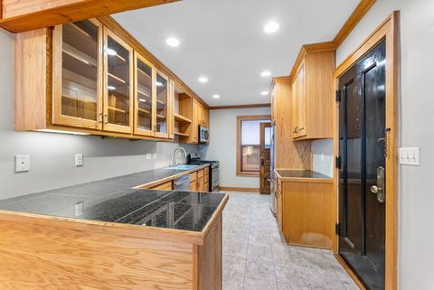 Tiny photo for 2508 N Harrison Street #G1, Davenport, IA 52803 (MLS # 12572731)