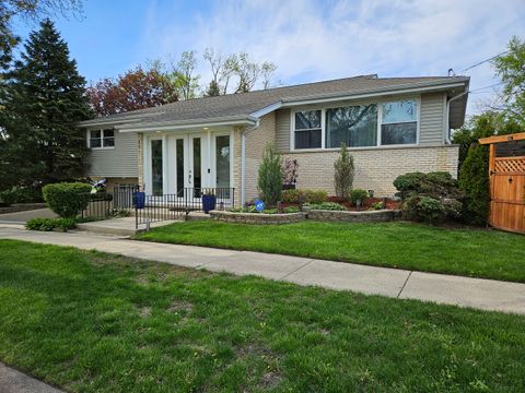 601 N SEMINARY Avenue Park Ridge IL 60068