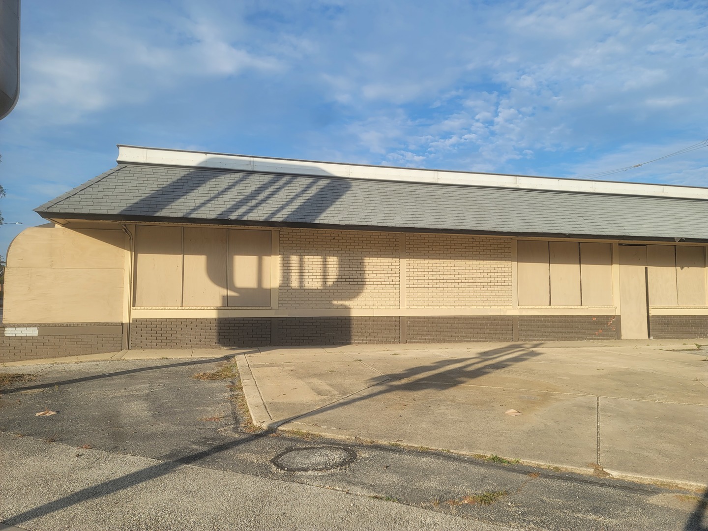 3200 W Columbus Avenue