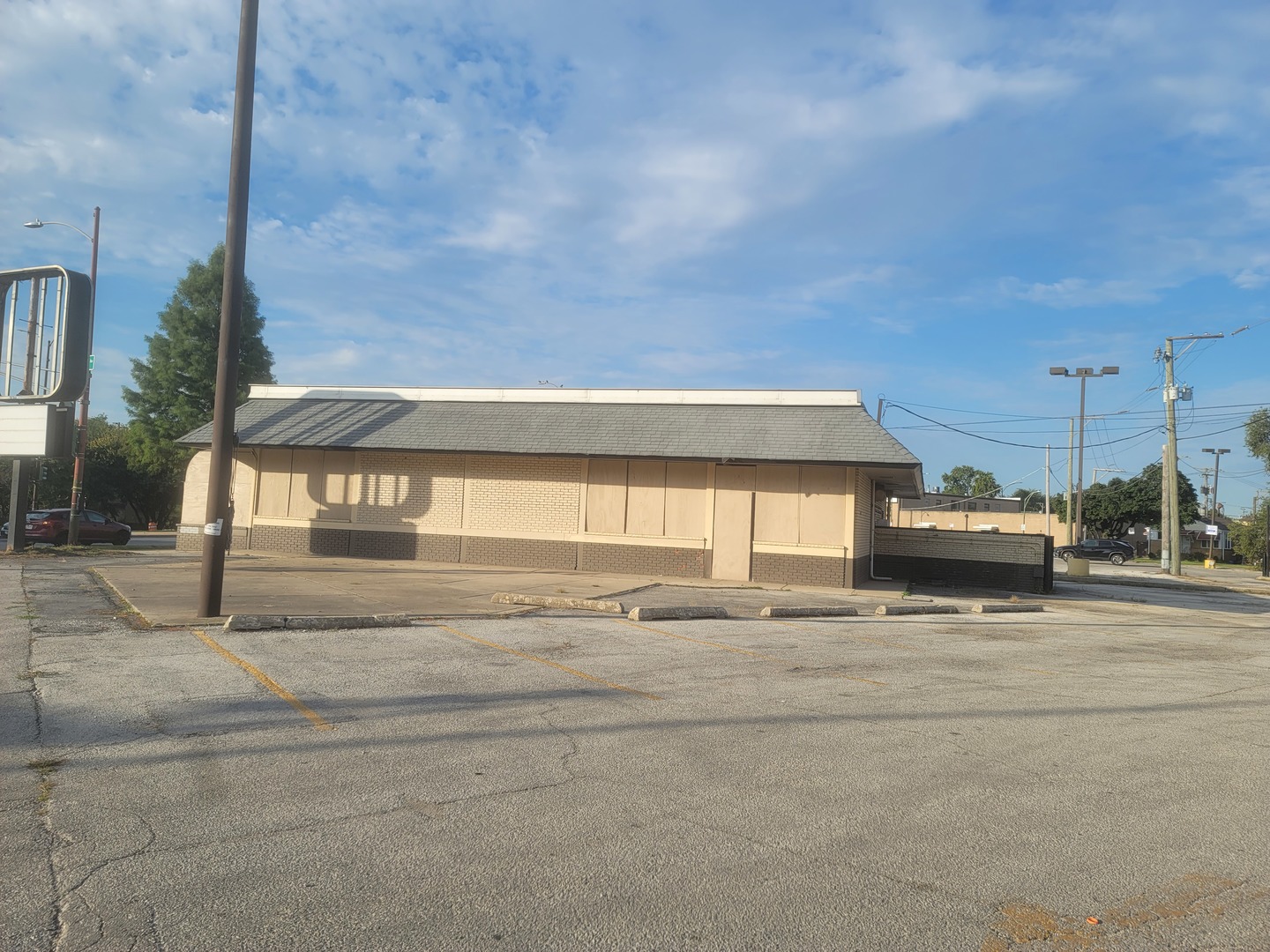 3200 W Columbus Avenue