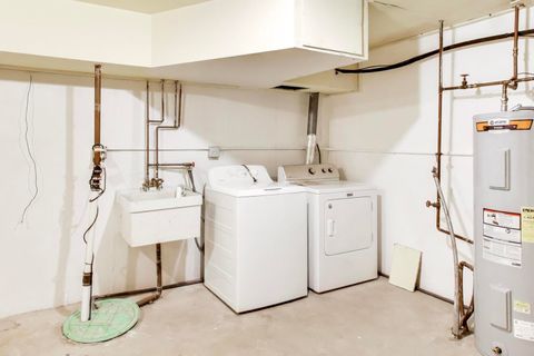 Tiny photo for 1836 Wildberry Drive #B, Glenview, IL 60025 (MLS # 12574760)