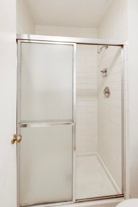 Tiny photo for 1836 Wildberry Drive #B, Glenview, IL 60025 (MLS # 12574760)