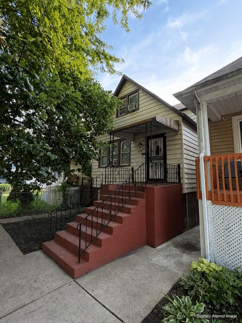 Photo of 8322 S Burnham Avenue, Chicago, IL 60617 (MLS # 12728873)