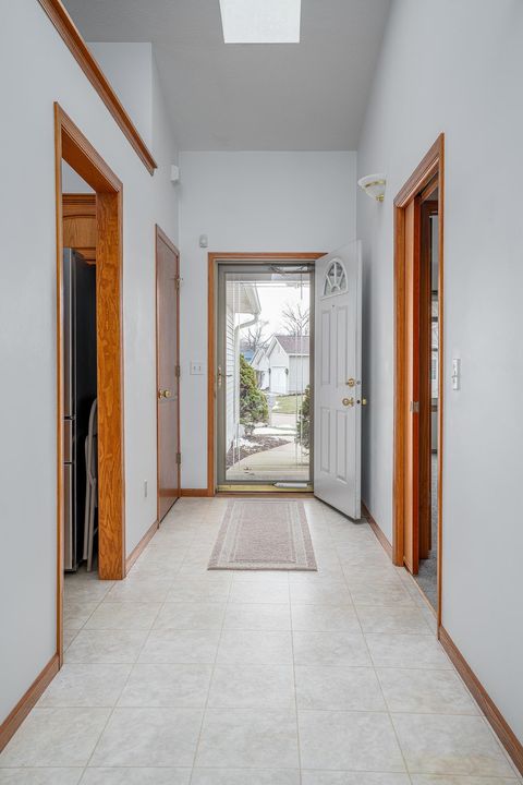 Tiny photo for 5200 Villa Drive #29, Davenport, IA 52806 (MLS # 100000332)