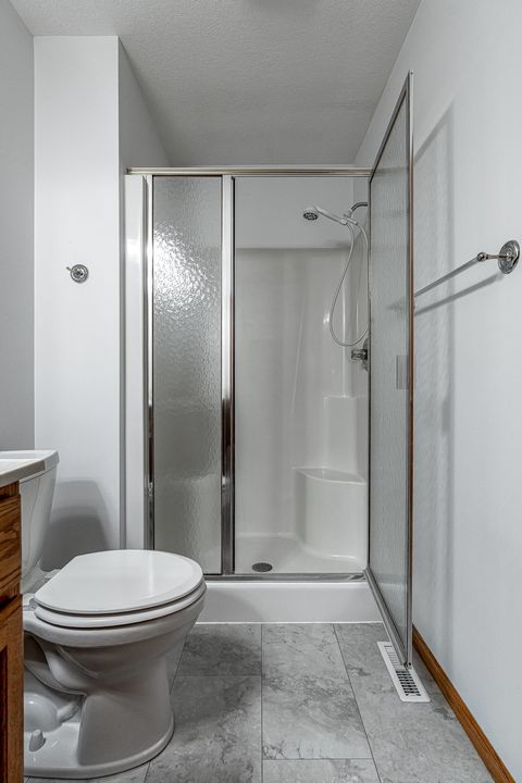 Tiny photo for 5200 Villa Drive #29, Davenport, IA 52806 (MLS # 100000332)