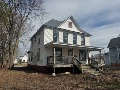 Tiny photo for 245 E Orleans Street E, Paxton, IL 60957 (MLS # 12589220)