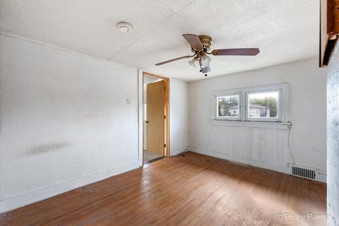 Tiny photo for 206 W Blackman Street, Harvard, IL 60033 (MLS # 12480657)