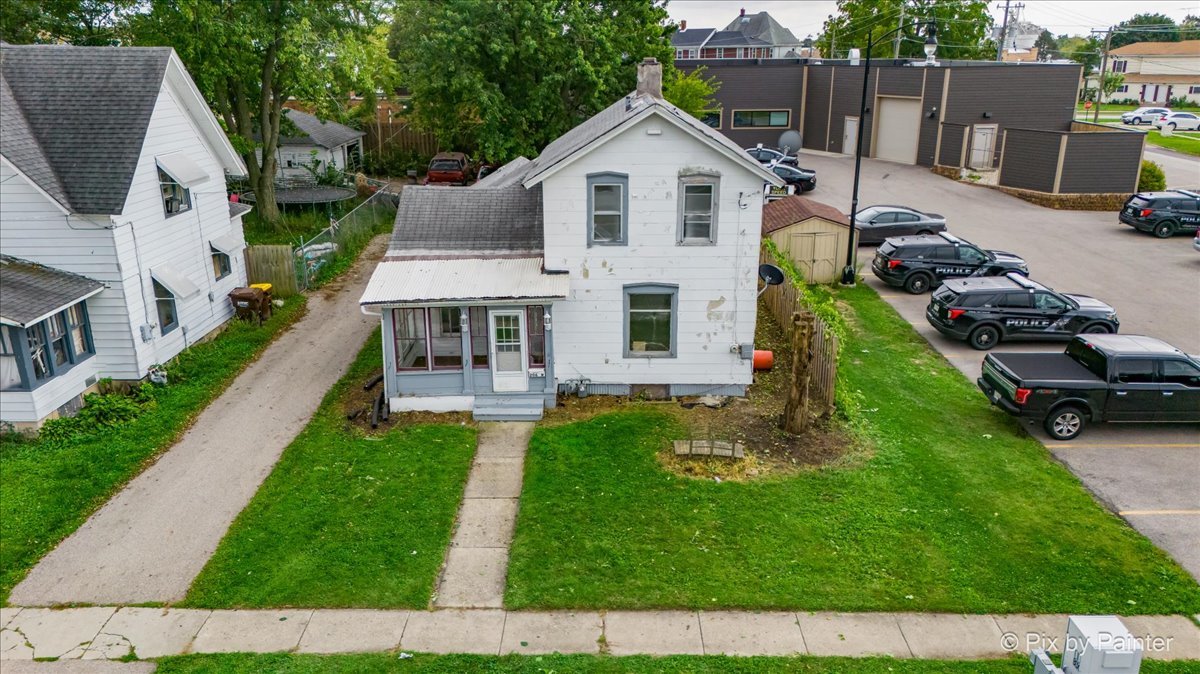 206 W Blackman Street