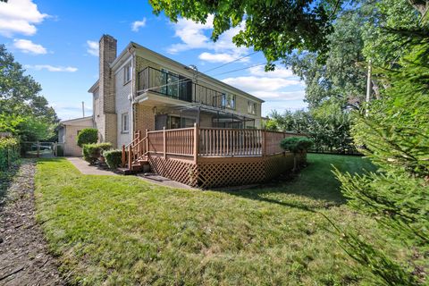 Tiny photo for 408 Lavergne Avenue, Wilmette, IL 60091 (MLS # 12501956)