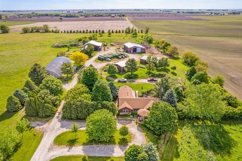 Tiny photo for 15534 Somonauk Road, DeKalb, IL 60115 (MLS # 12375140)