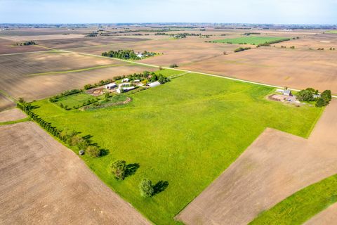 Tiny photo for 15534 Somonauk Road, DeKalb, IL 60115 (MLS # 12375140)